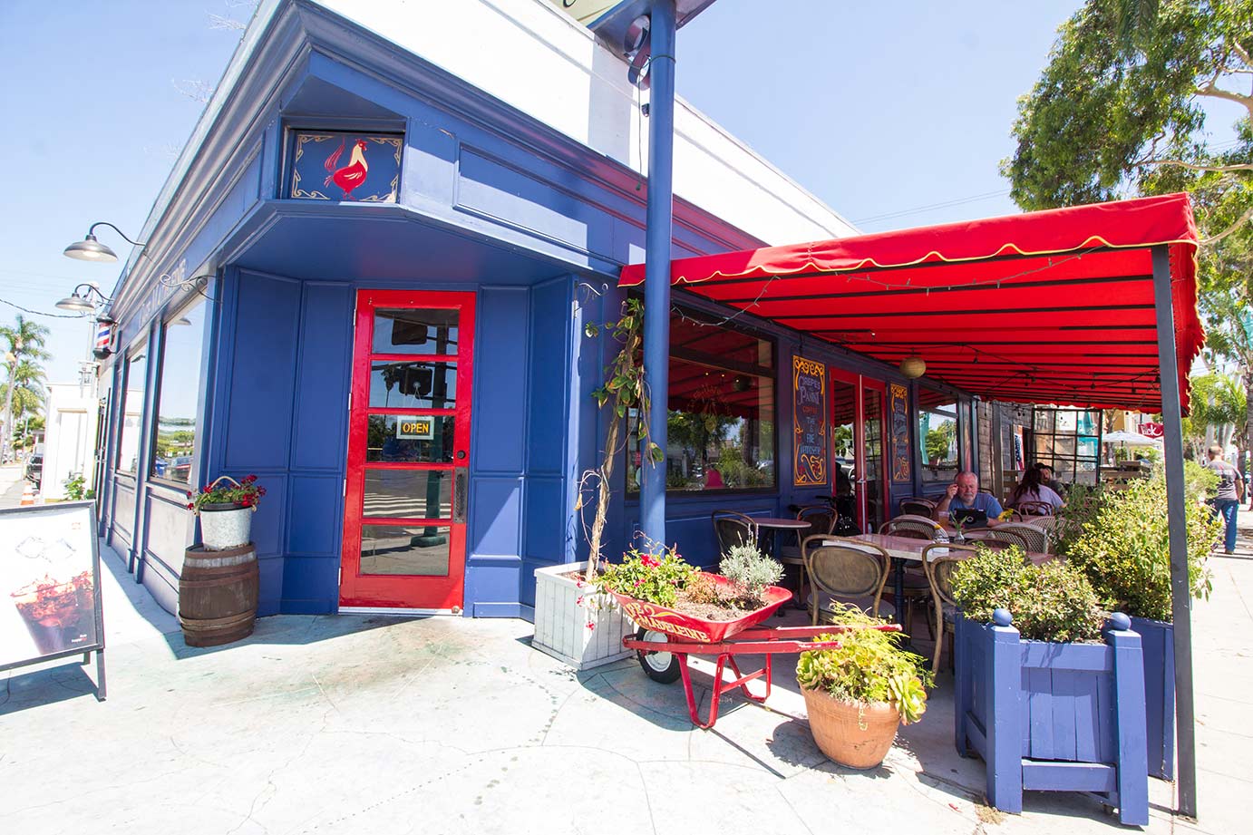 Café Madeleine Locations