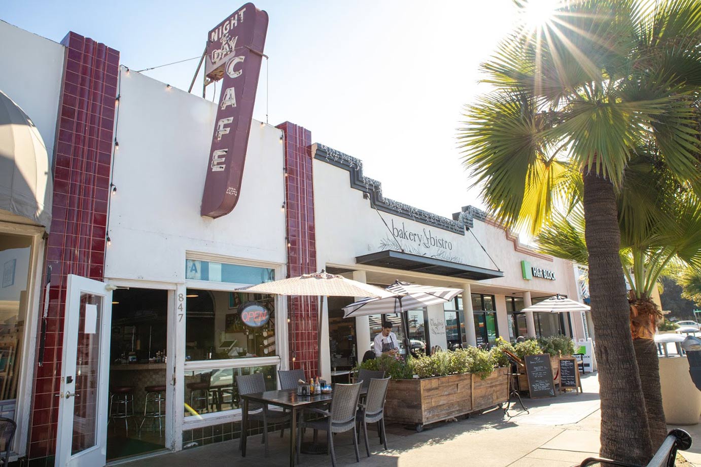 Night & Day Cafe About