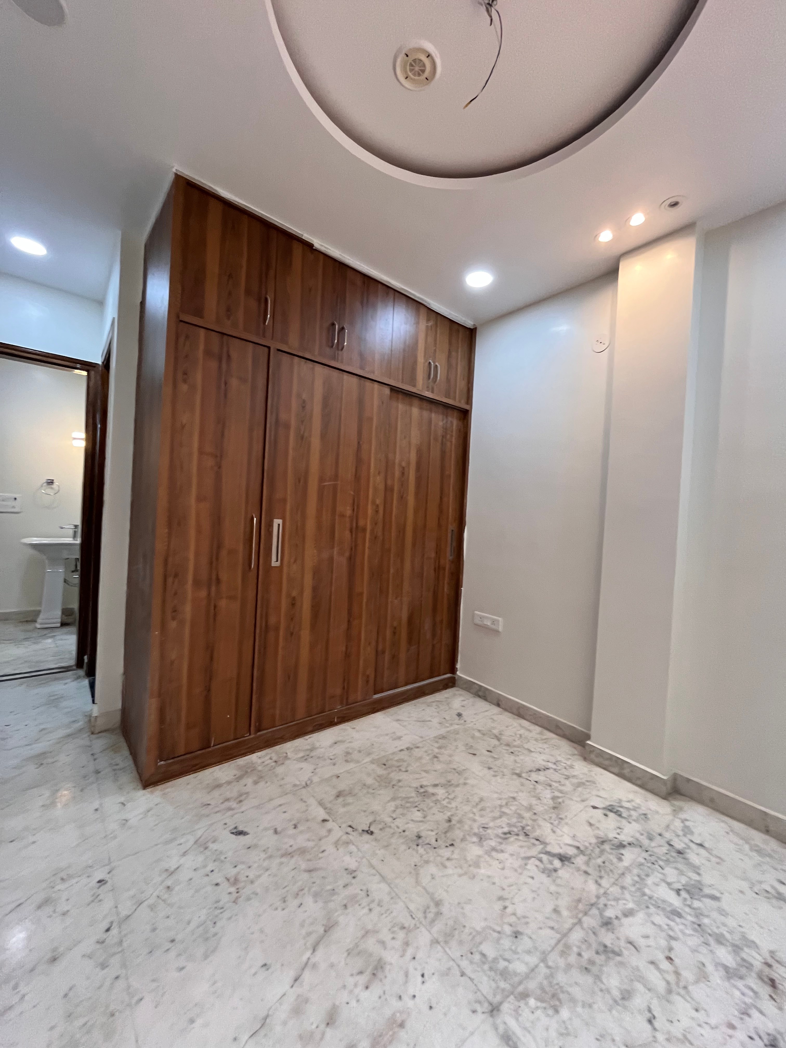 Rental 2 Bedroom 890 Sq.Ft. Builder Floor in Shastri Nagar Delhi 7743886