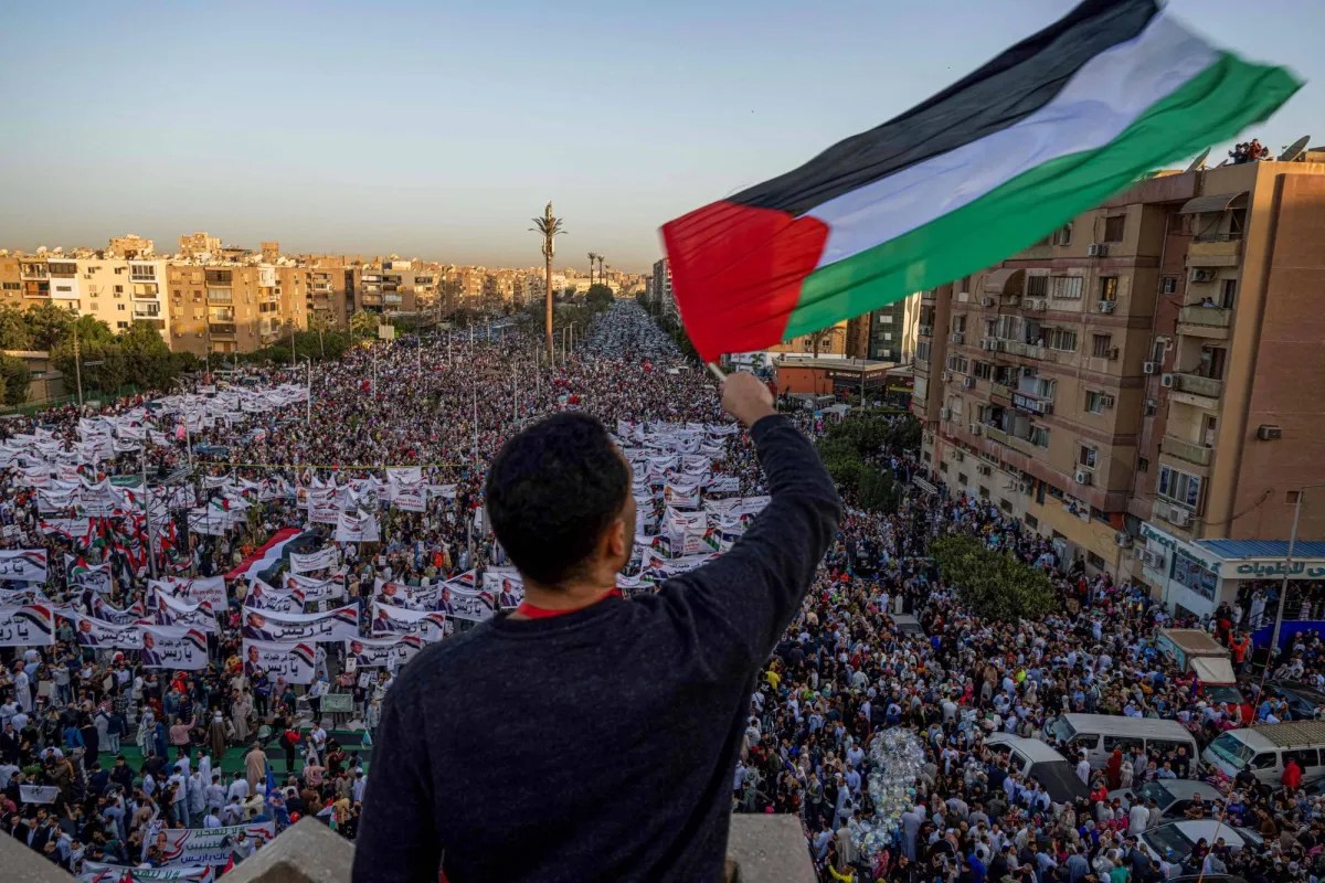وقفات تضامنية لرفض التهجير ودعماً للشعب الفلسطيني (صور)