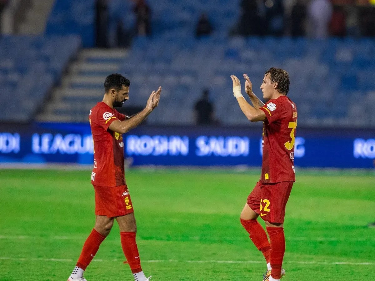 أحب الخليج رغم تسجيلي في شباكه