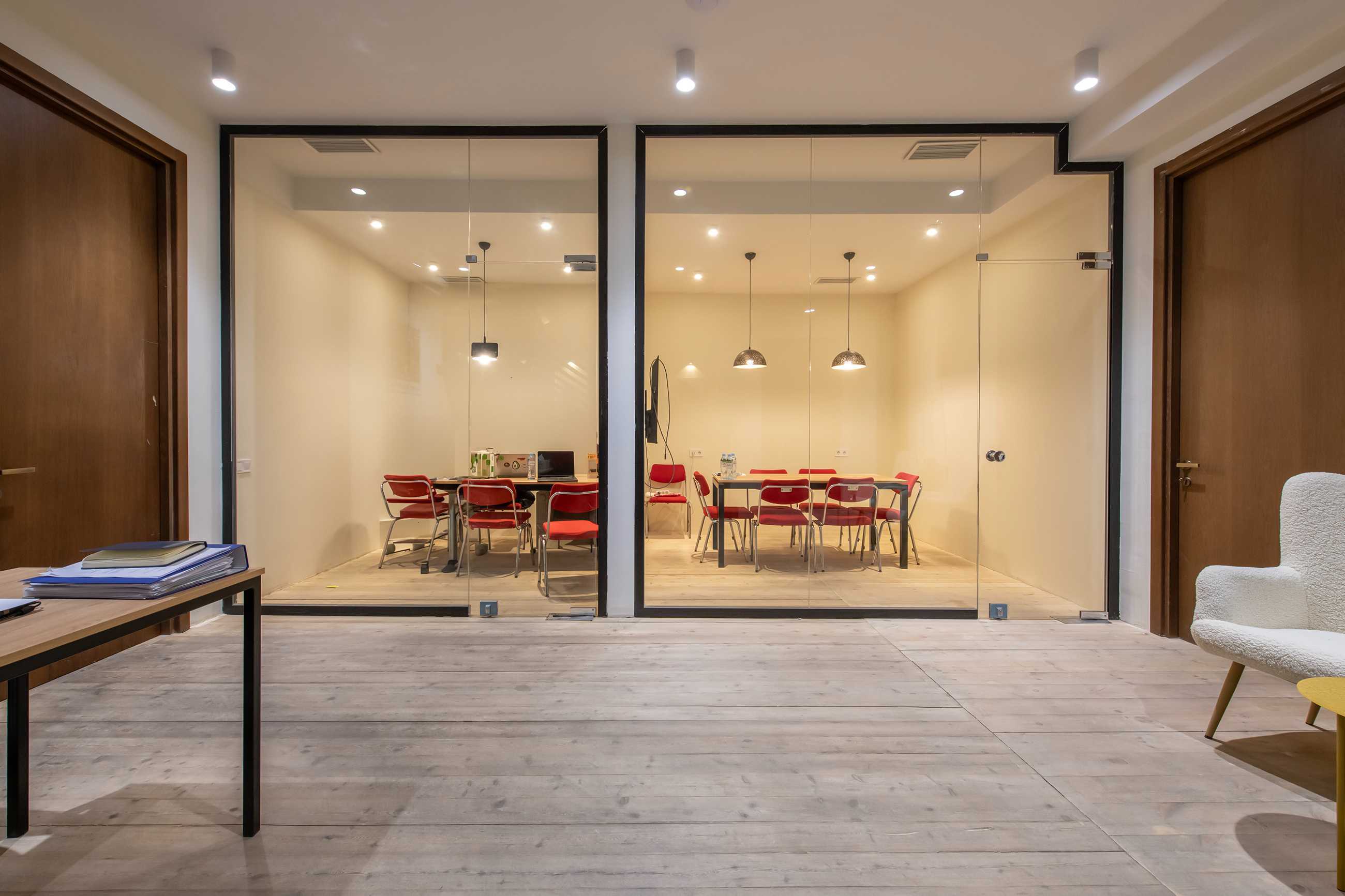 StoreIndustrial property For Rent. Vera , 5980 30459711 ss.ge