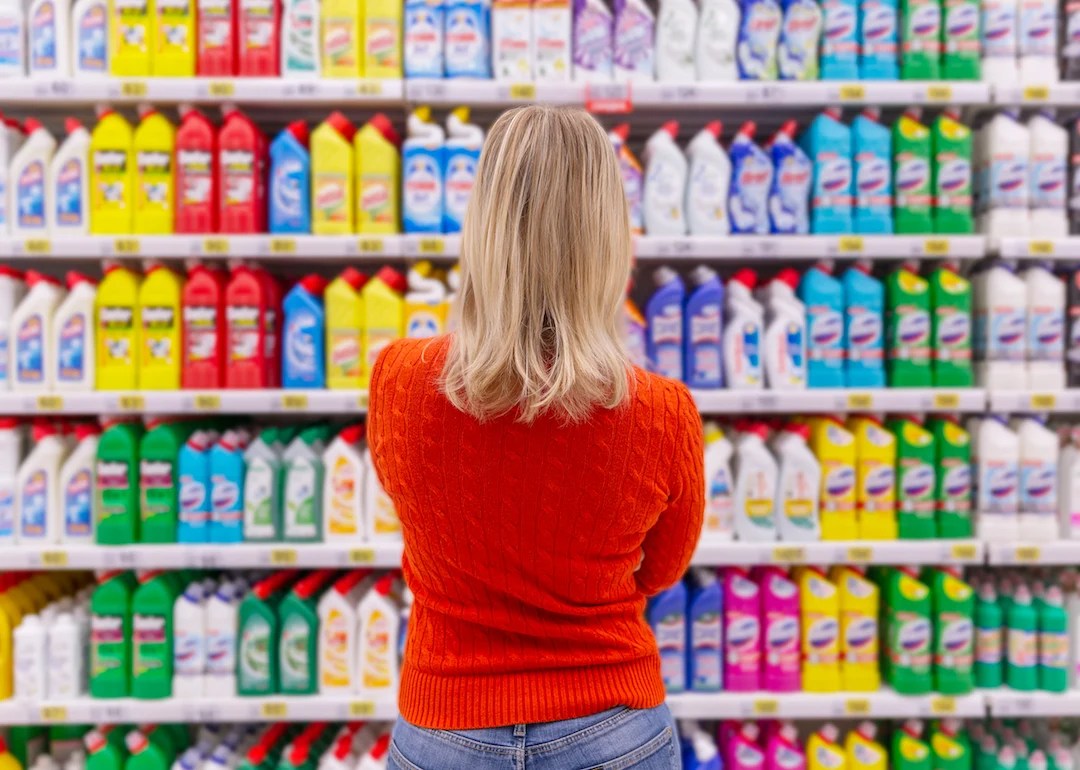 10 Toxic Cleaning Products and Their Natural Alternatives Stacker