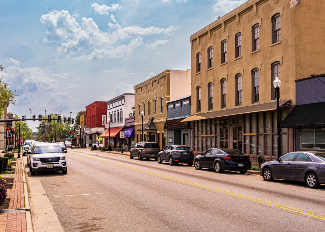 Warmest and Coldest January in Emporia City, Virginia History Stacker