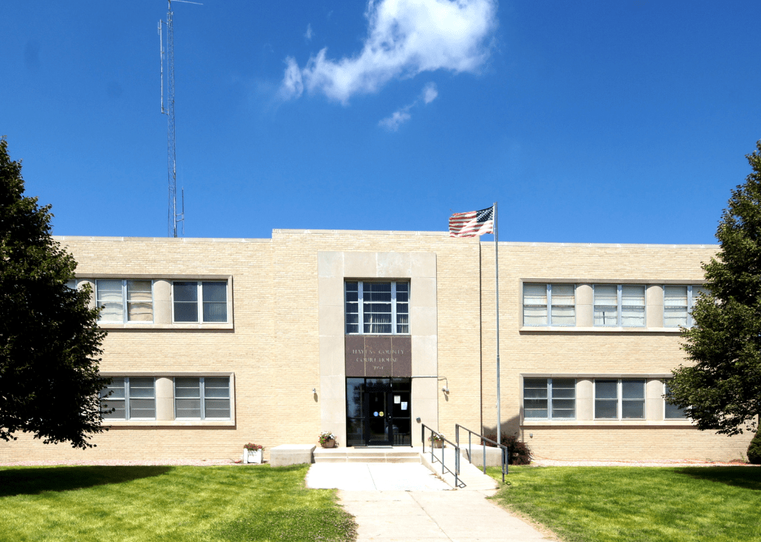 Warmest and Coldest January in Hayes County, Nebraska History Stacker