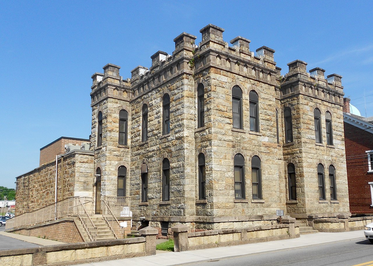 Counties Sending the Most People to Snyder County, PA Stacker