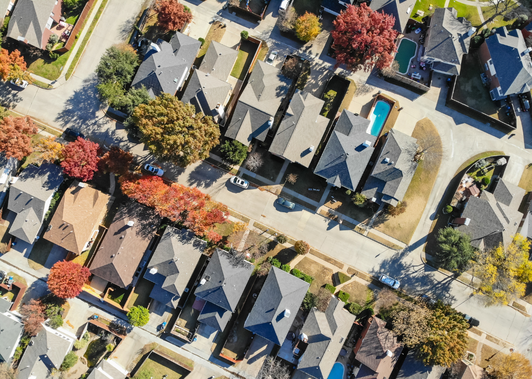 Best Places to Live in Illinois Stacker