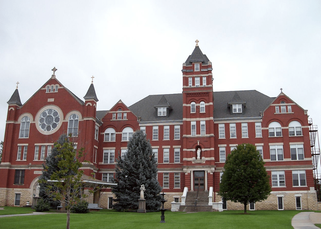 Where People in Cloud County, KS Are Moving to Most Stacker