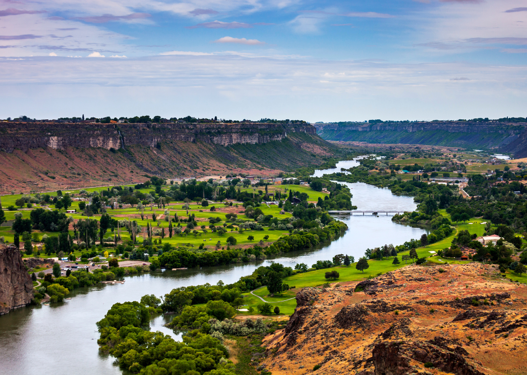 Warmest and Coldest January in Twin Falls County, Idaho History Stacker