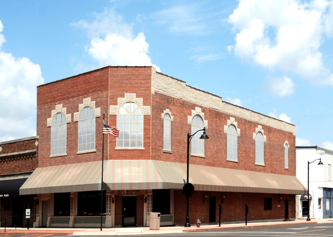 Warmest and Coldest Februaries in Moultrie County, Illinois History