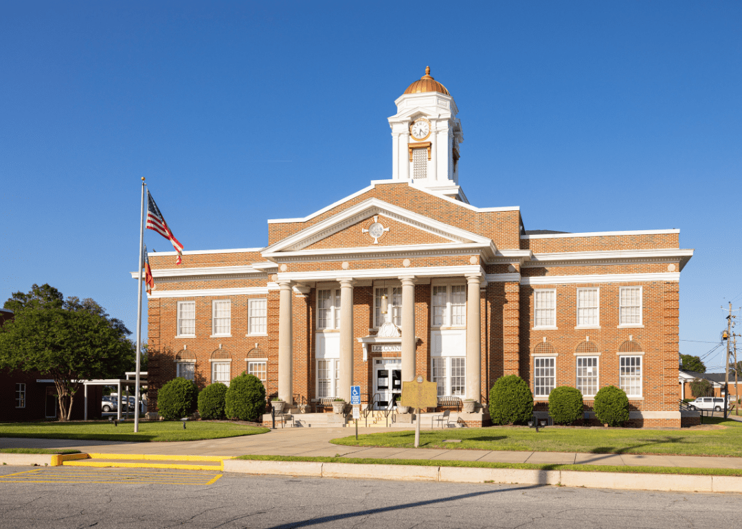 Warmest and Coldest January in Lee County, History Stacker
