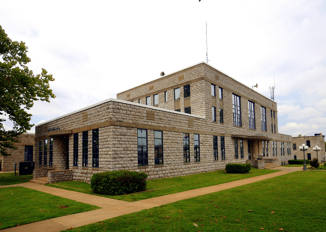 Warmest and Coldest January in Delaware County, Oklahoma History Stacker