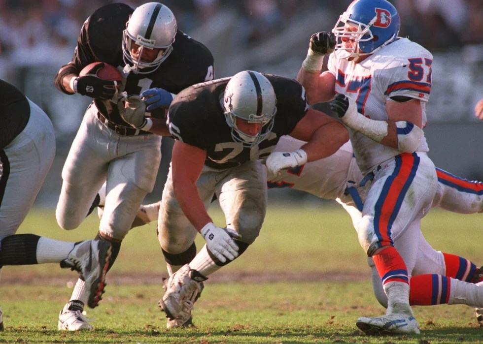 Famous NFL Players From Every State Stacker