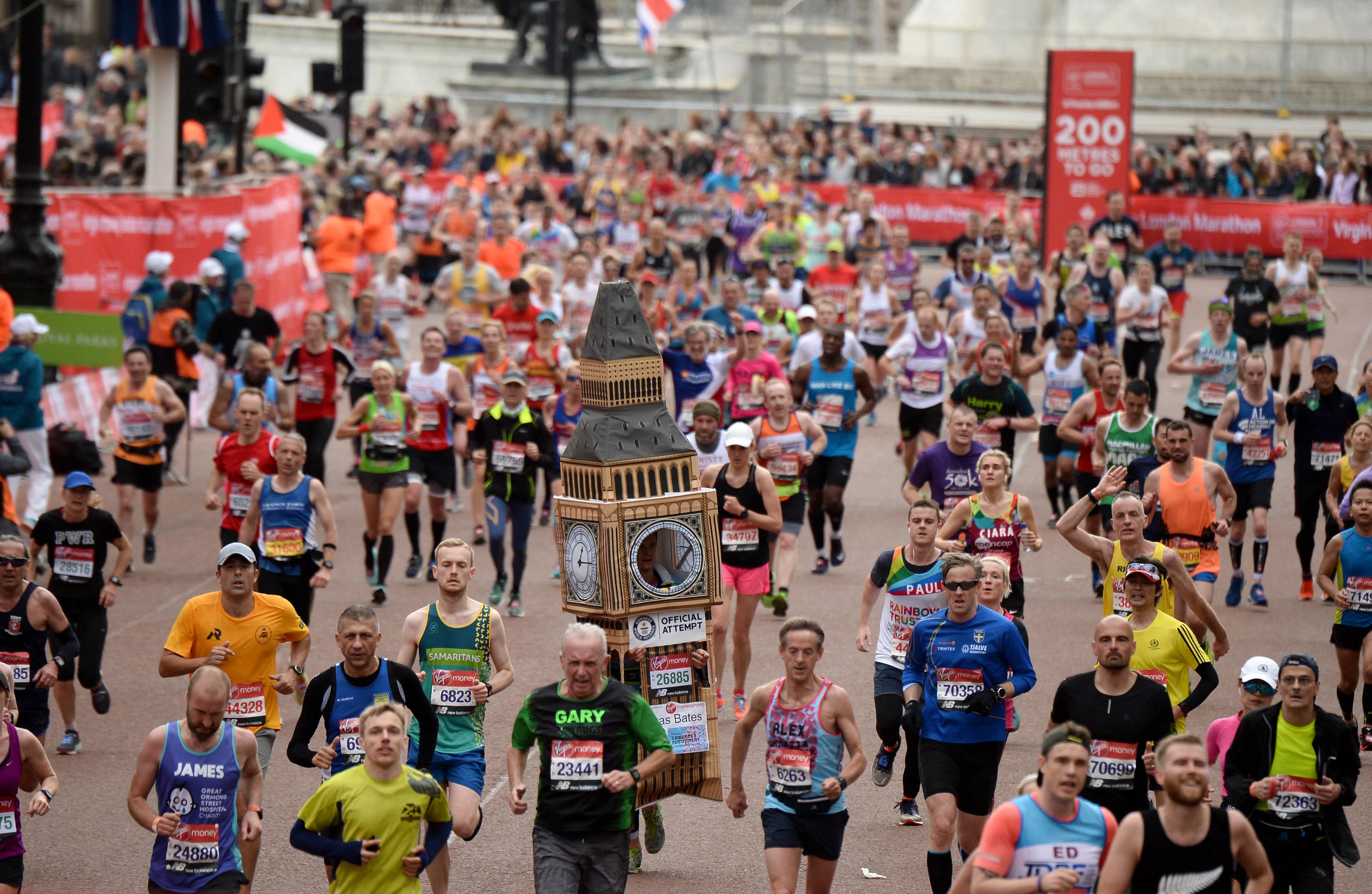 London to host biggest marathon in history with 100,000 runners in