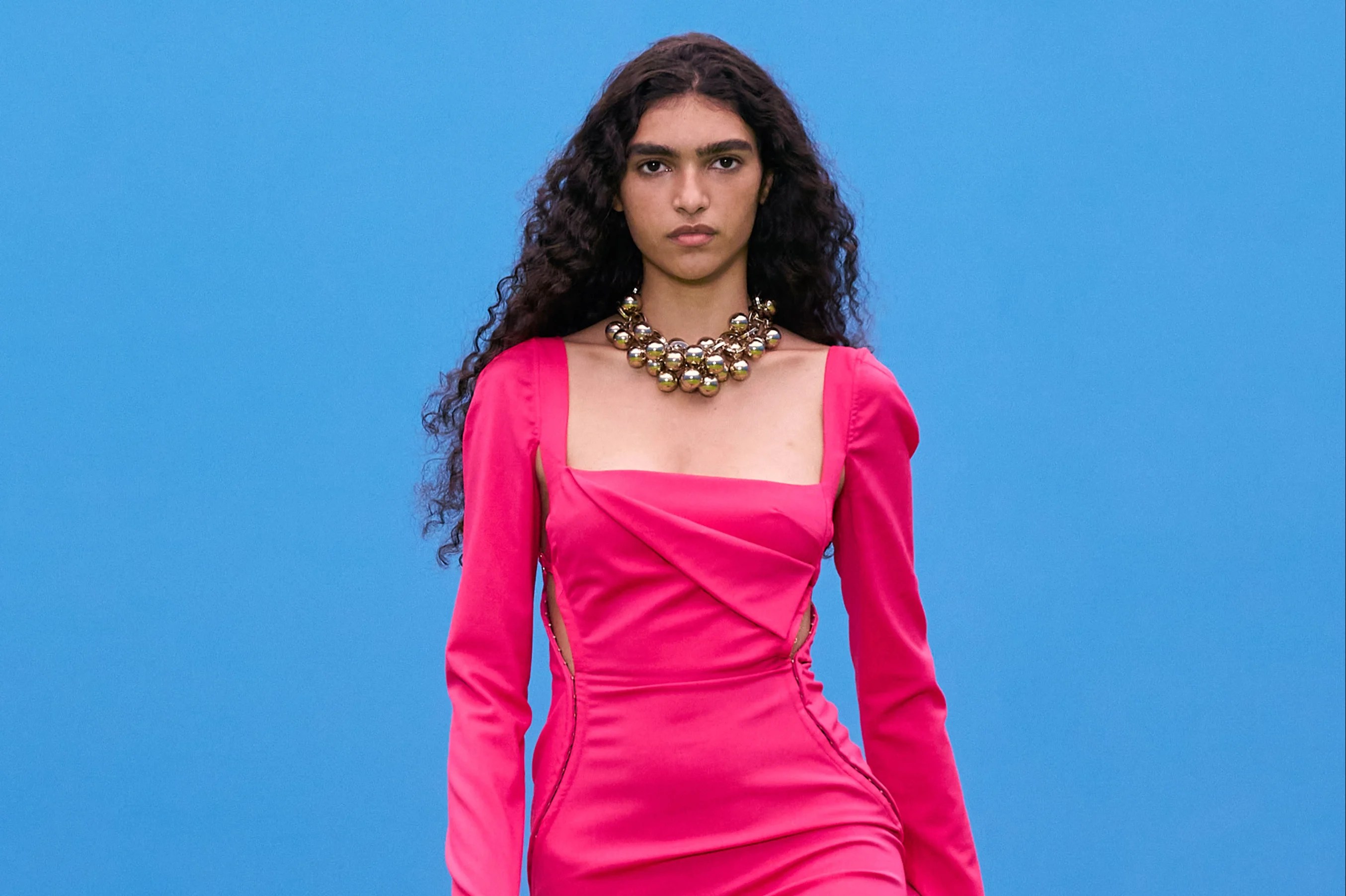 Kendall and Bella hit the runway at the Jacquemus show in Paris The