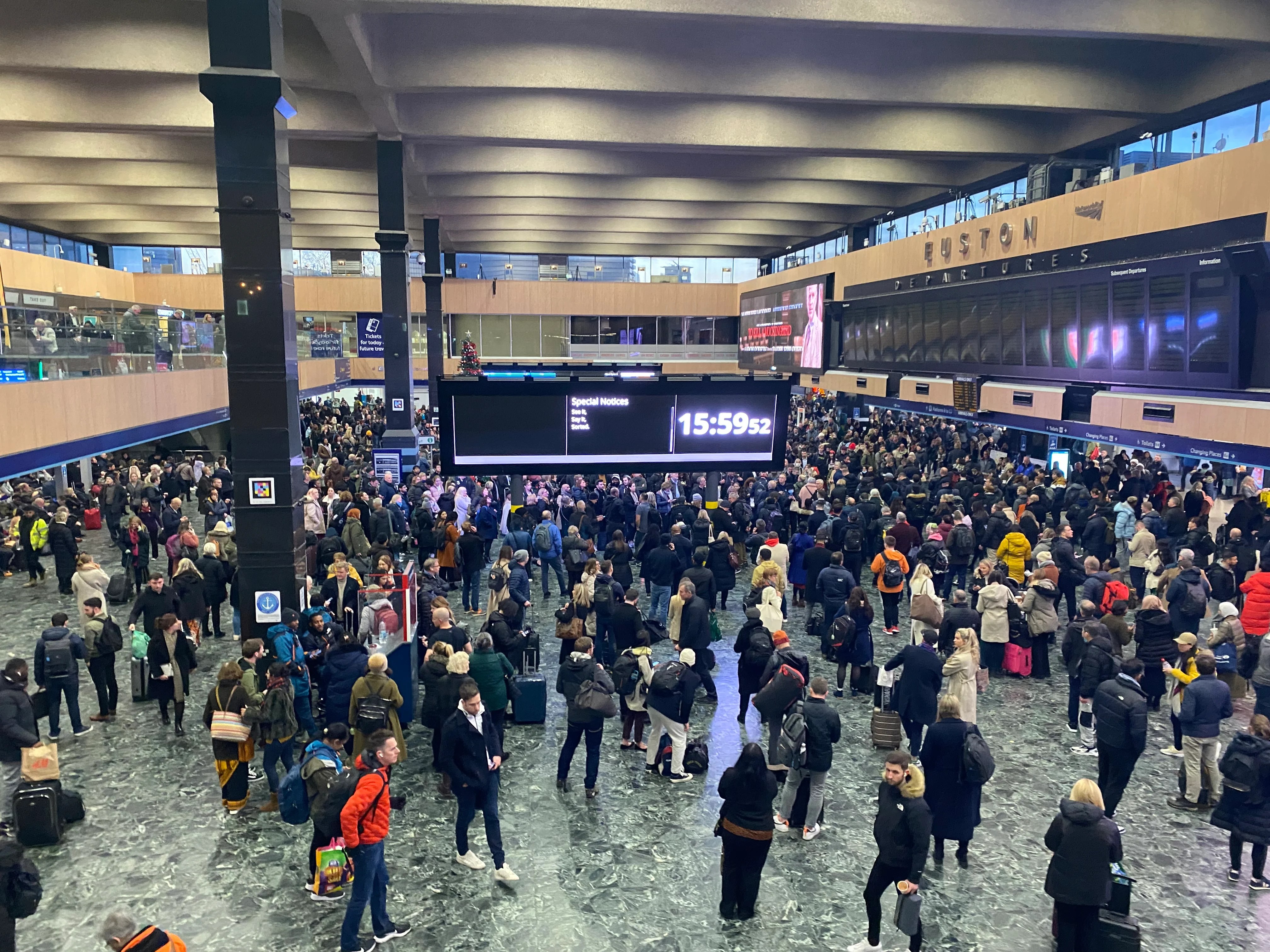 Euston Station Commuters hit with rush hour travel chaos after