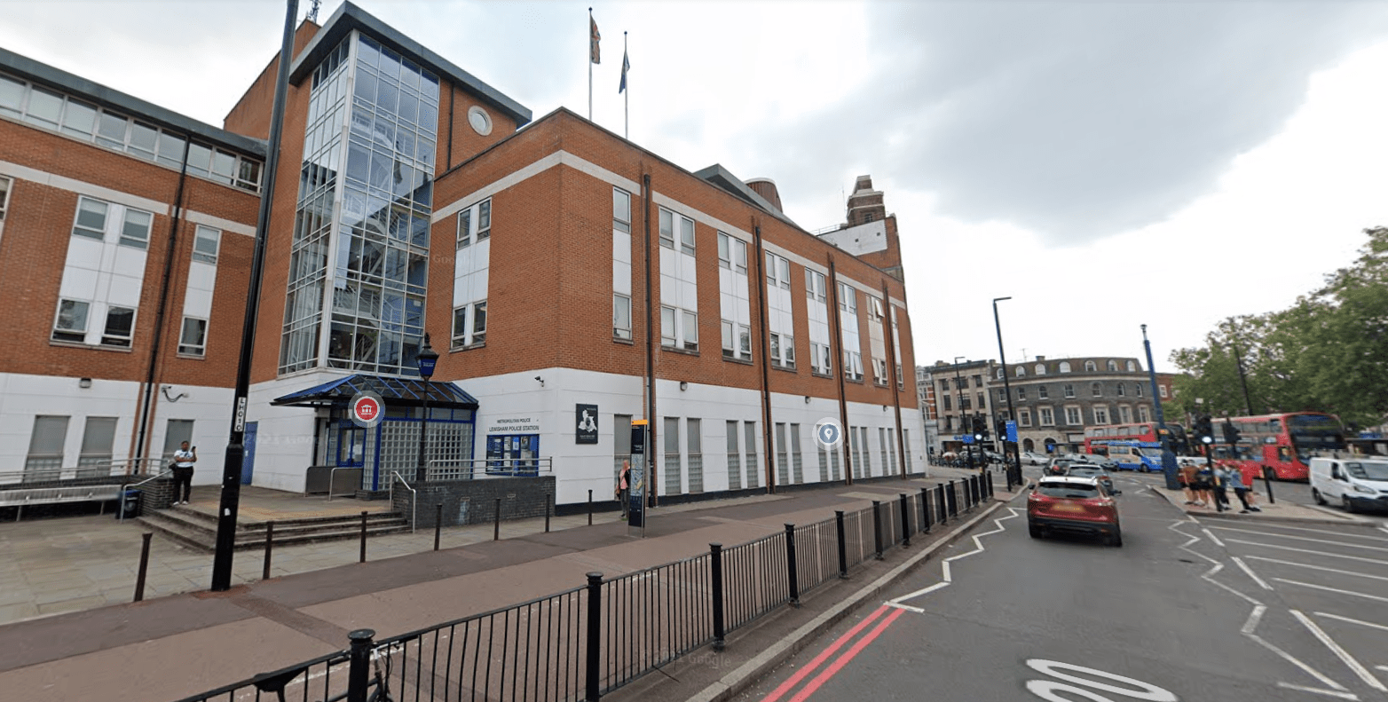 Met officer who allowed men to be present during women’s strip search