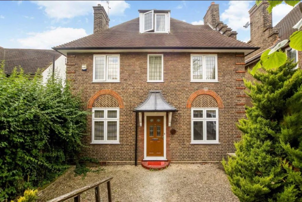 The average detached home in London costs more than £1…