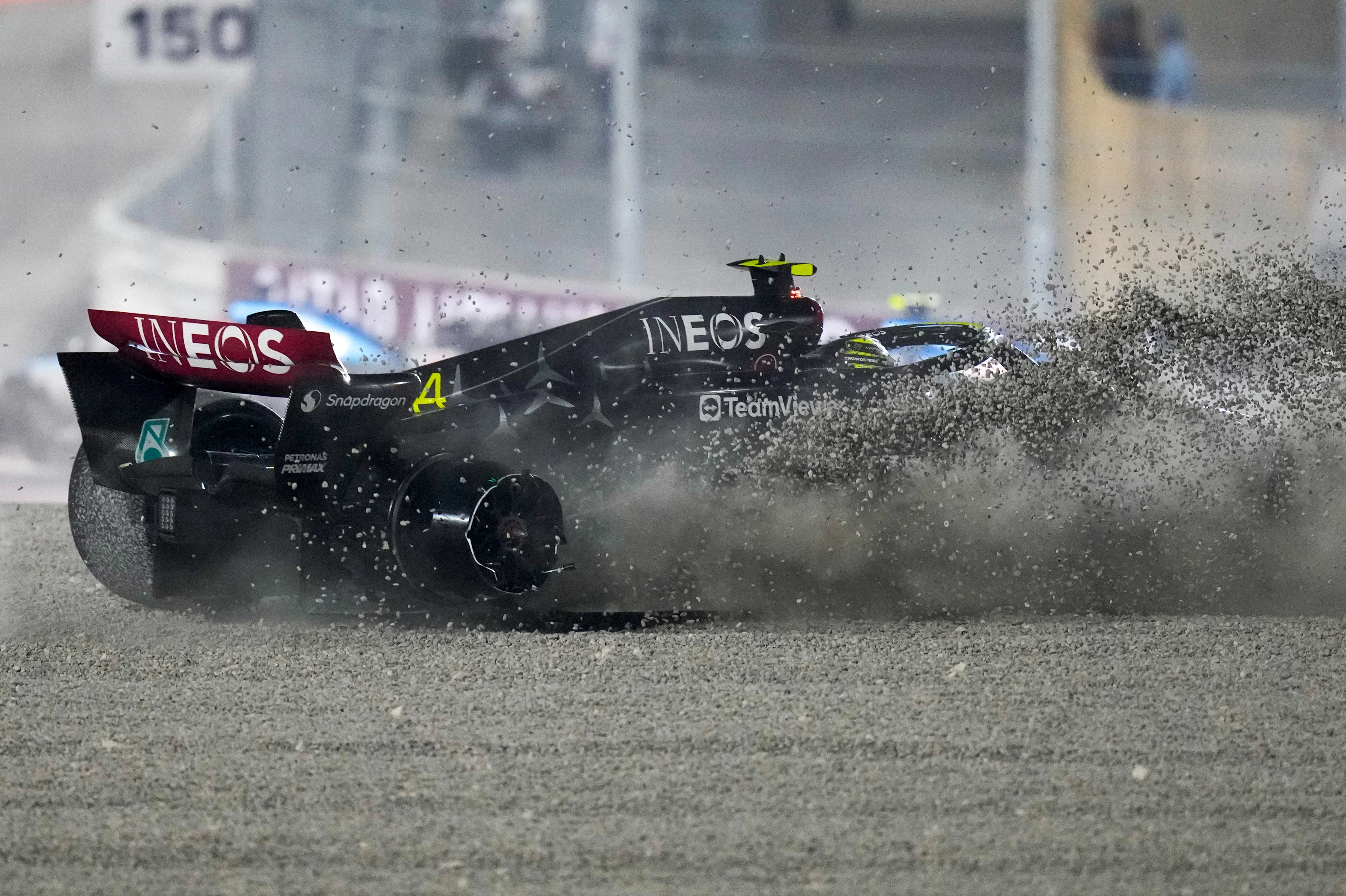 Lewis Hamilton apologises after blame Uturn for Russell crash