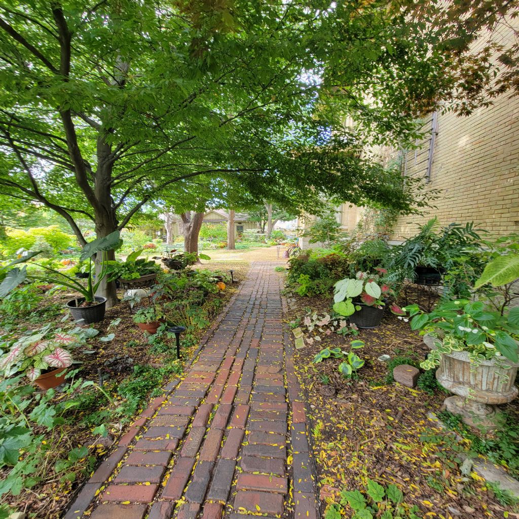 Milwaukee Sublets Furnished Apartments and Rooms for Rent in Milwaukee