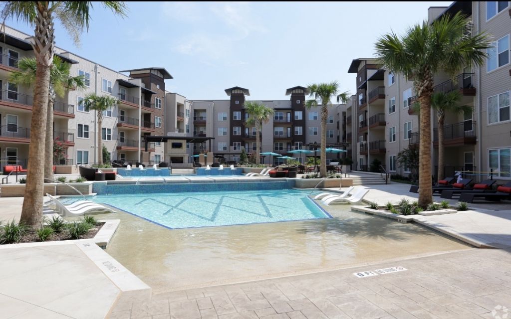 Dallas Sublets Furnished Apartments and Rooms for Rent in Dallas