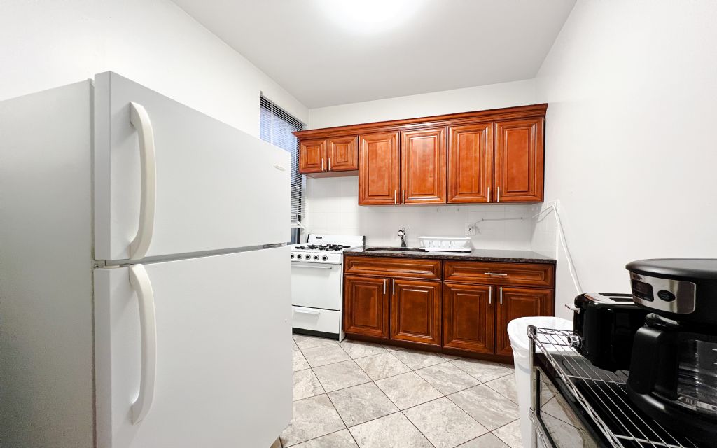 Queens Sublets Furnished Apartments and Rooms for Rent in Queens