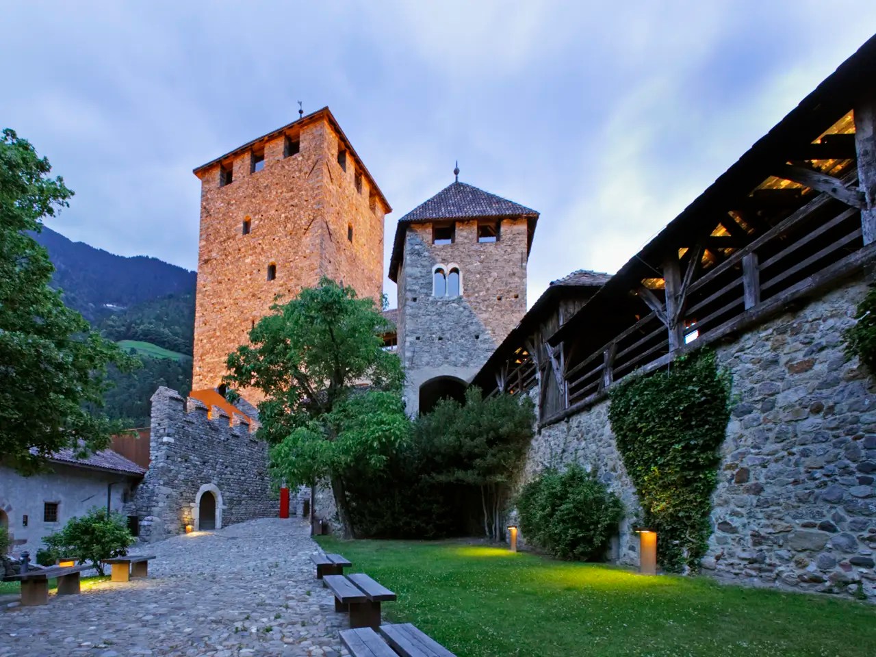 Dorf Tirol Urlaub in Dorf Tirol in Südtirol