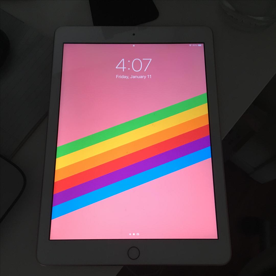 Apple iPad 6th Gen (WiFi) [A1893] Gold, 32 GB LROM20681 Swappa