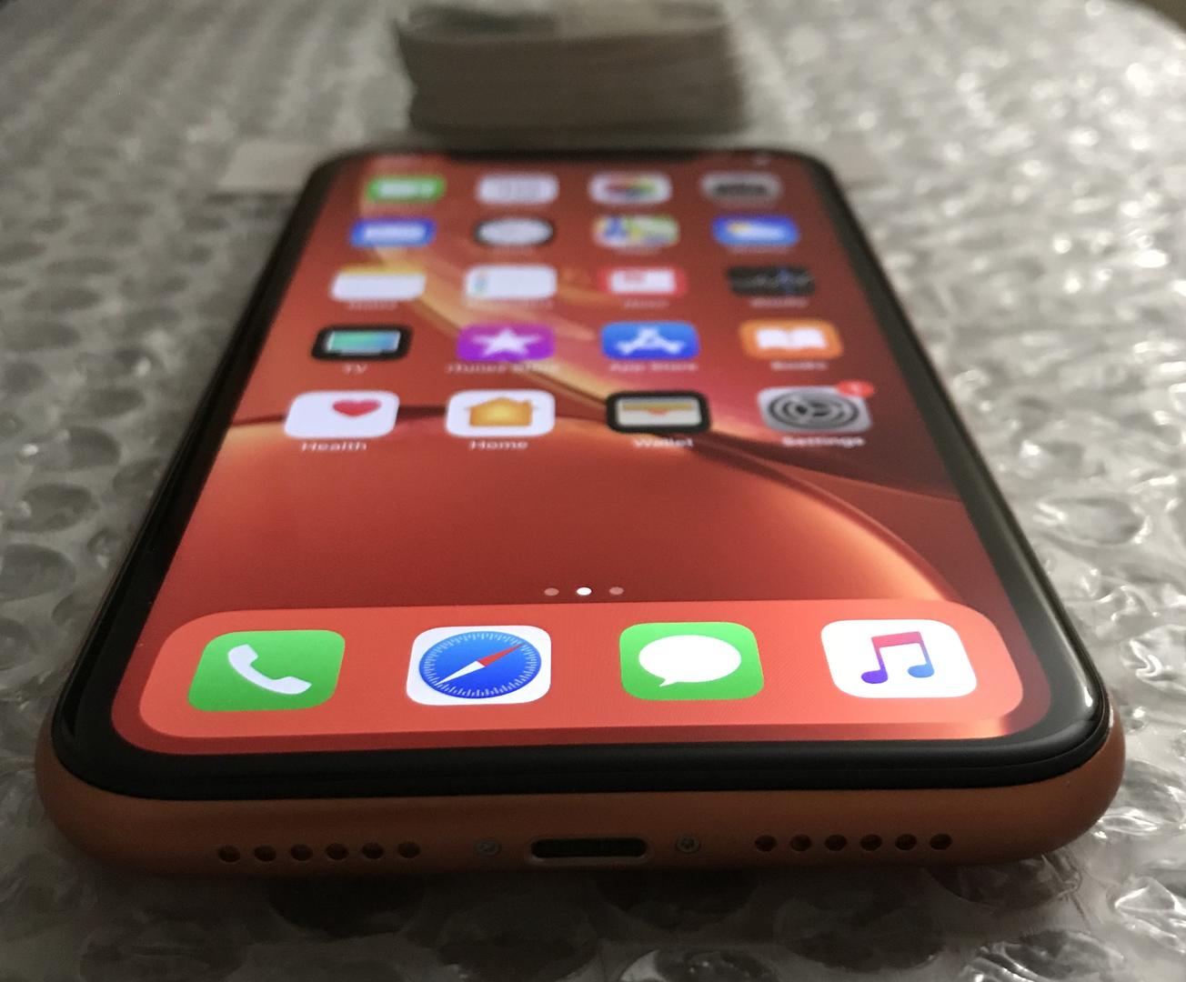 Apple iPhone Xr (Unlocked) [A1984] Coral, 64 GB LROU19258 Swappa