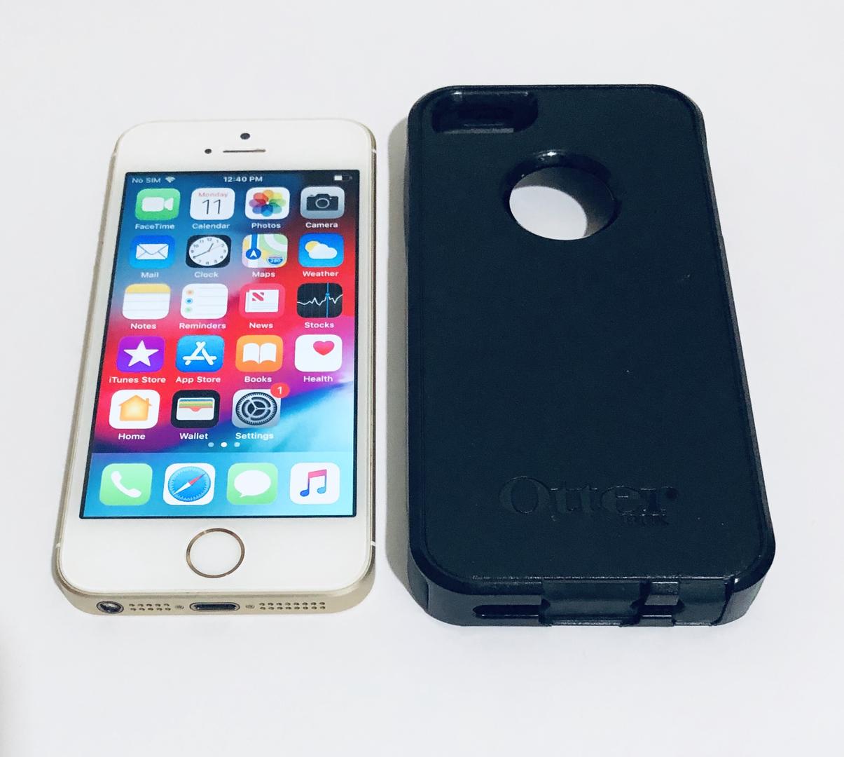 Apple iPhone SE (Unlocked) [A1723] Gold, 64 GB LRQS52539 Swappa