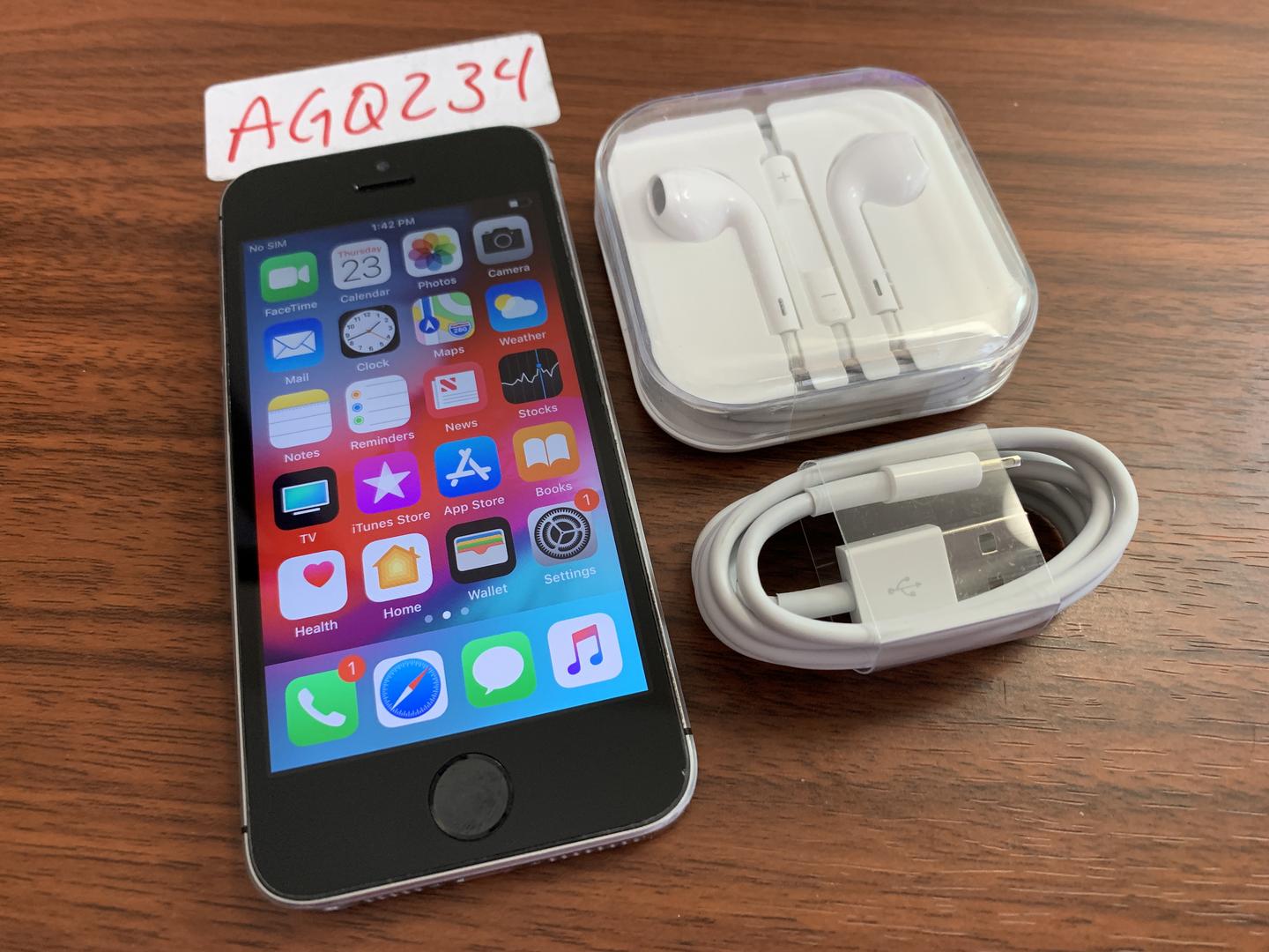 Apple iPhone SE (Cricket) [A1662] Grey, 64 GB LRTN02065 Swappa