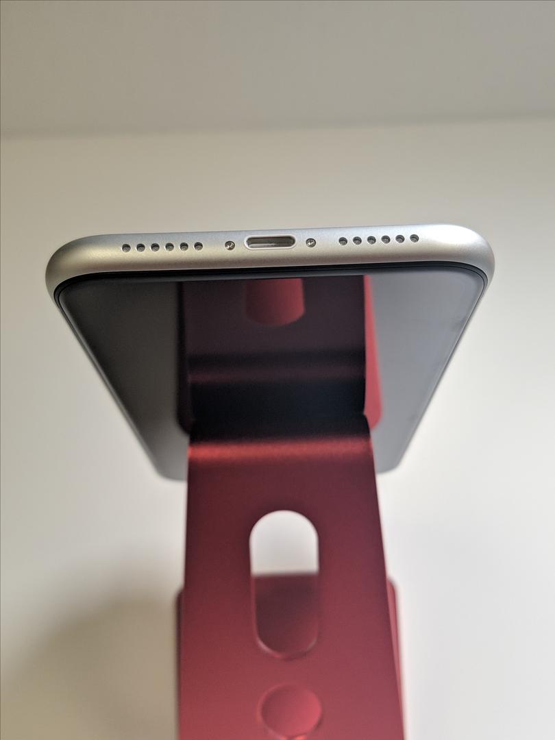 Apple iPhone Xr (Metro PCS) [A1984] White, 64 GB LRUT88245 Swappa