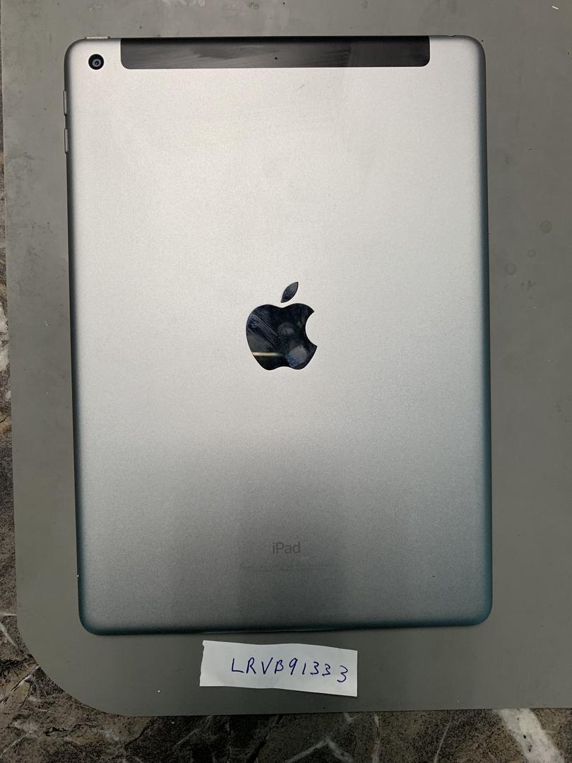 Apple iPad 5th Gen Unlocked, Gray, 32GB, A1823 LRVB91333 Swappa