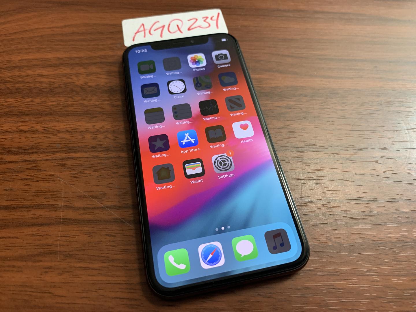 Apple iPhone X (Unlocked) [A1901], GSM Gray, 64 GB LRZD68120 Swappa