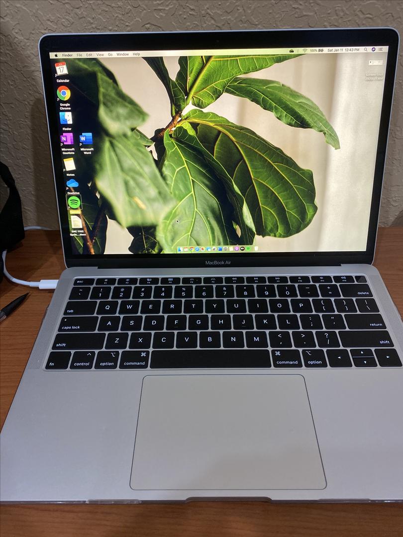MacBook Air 2019 13" I5, Silver, 128 GB, 8 GB in Miami