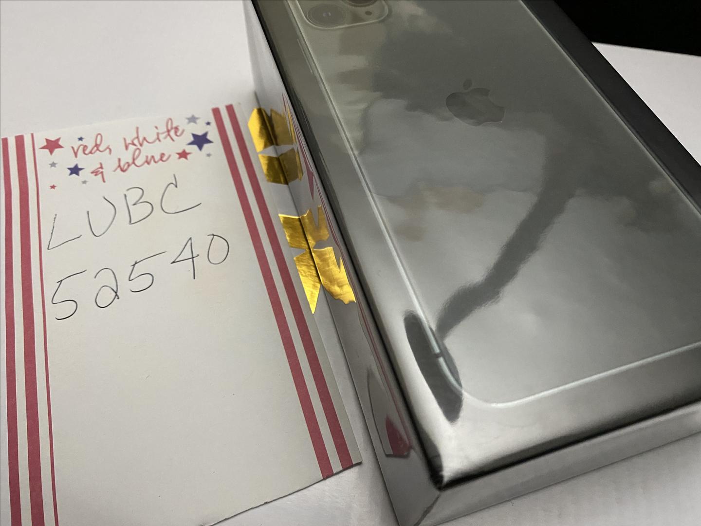 Apple iPhone 11 Pro Max (Cricket) [A2161] Green, 256 GB LUBC52540