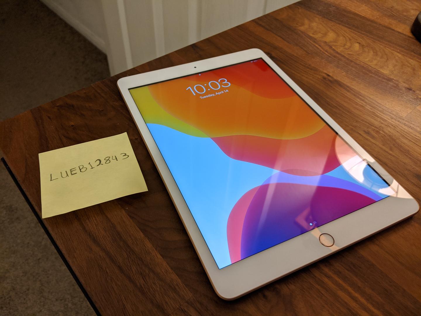 Apple iPad 7th Gen WiFi, Gold, 32GB, A2197 LUEB12843 Swappa