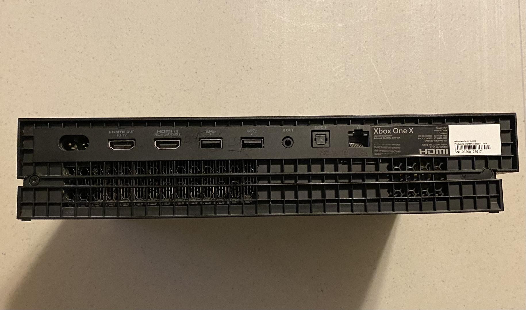 Xbox One X (2017), Standard Black LUNT54402 Swappa