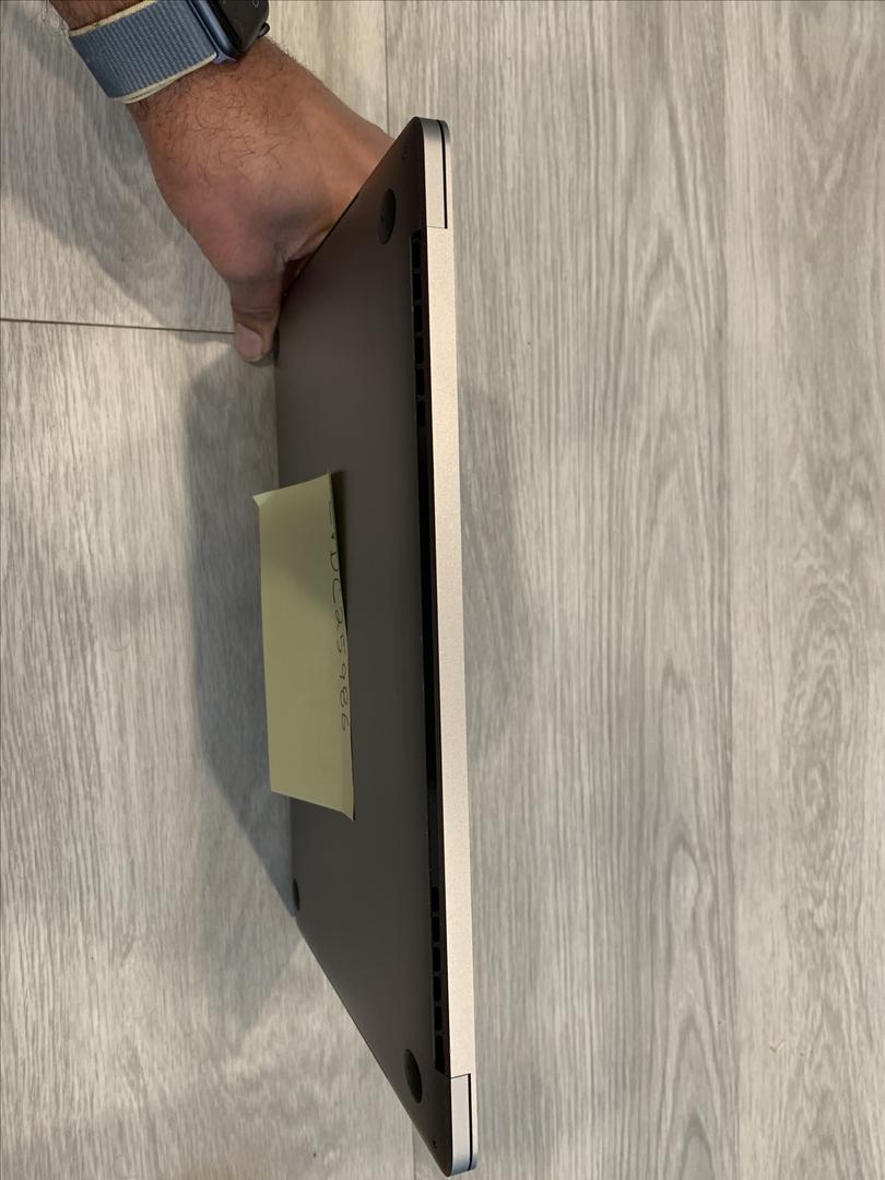 MacBook Pro 2018 (With Touch Bar) 13" I5, Gray, 256 GB, 8 GB in