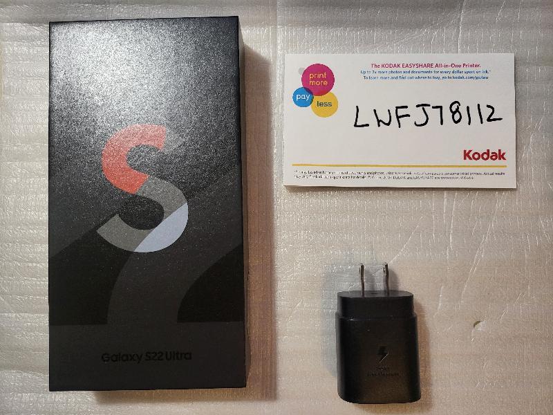 Samsung Galaxy S22 Ultra (Unlocked) [SMS908U1] Sky Blue, 512 GB, 12