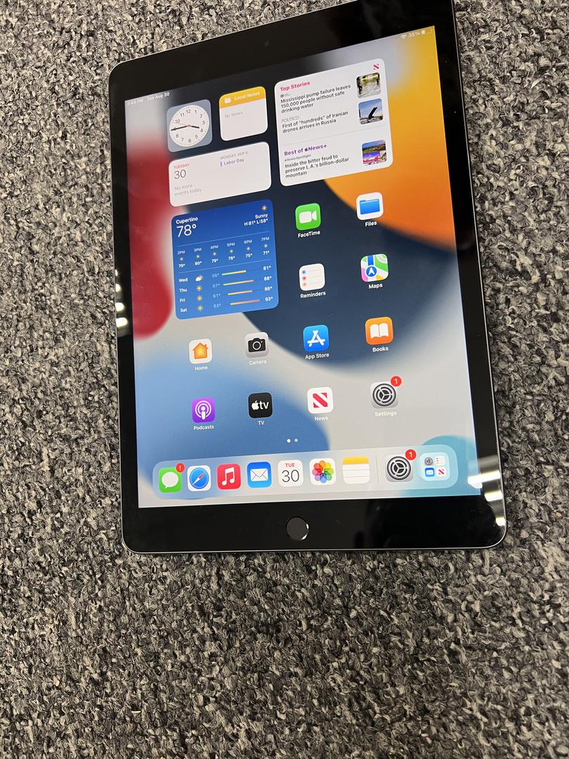 Apple iPad 9th Gen WiFi, Gray, 64GB, A2602 LWJH58348 Swappa
