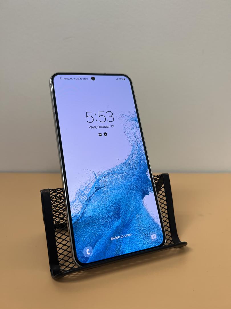 Samsung Galaxy S22 Unlocked, White, 128GB, 8GB, SMS901U1 LWLE65249