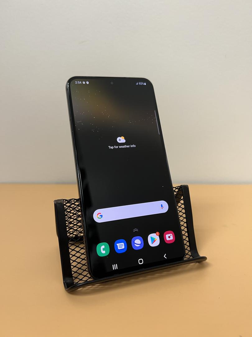 Samsung Galaxy S22 Unlocked, Black, 128GB, 8GB, SMS901U1 LWLE84271