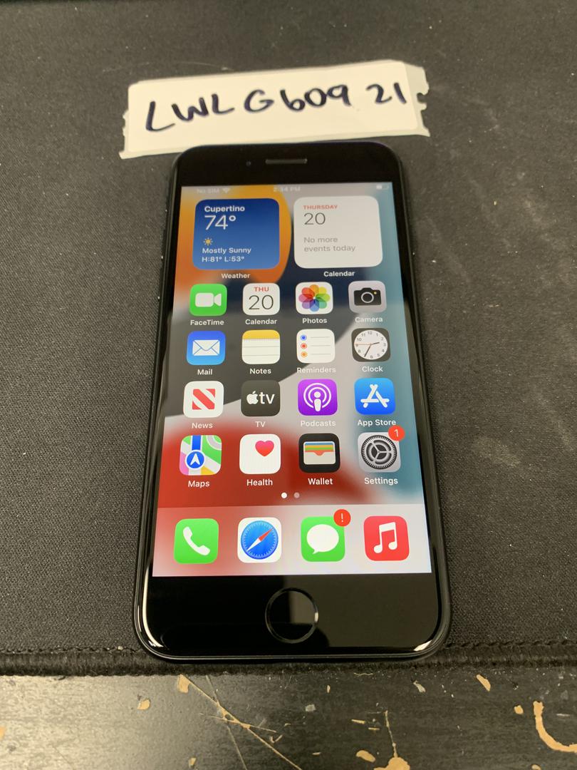 Apple iPhone SE 2nd Gen 2020 TracFone, Black, 64GB, A2275 LWLG60921