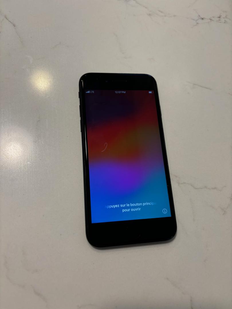 Apple iPhone SE 2nd Gen 2020 Verizon, Black, 128GB, A2275 LYLP90401