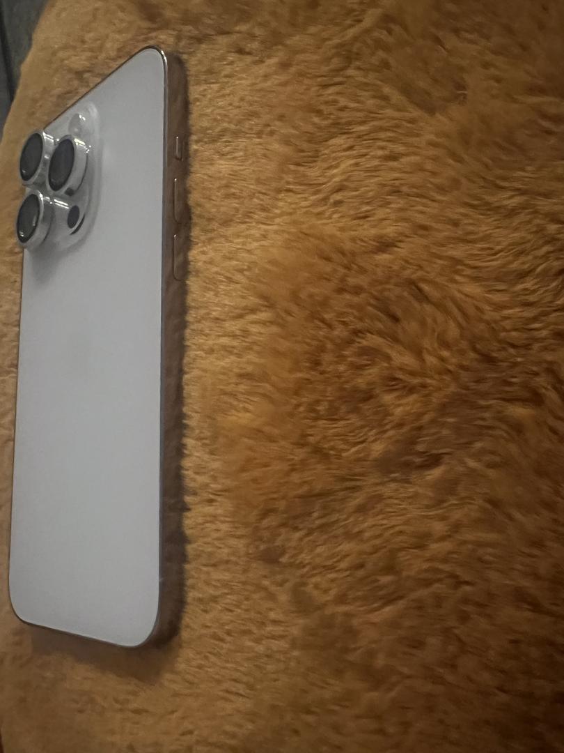 Apple iPhone 14 Pro Unlocked, Gold, 512GB, A2650 LYLS92832 Swappa