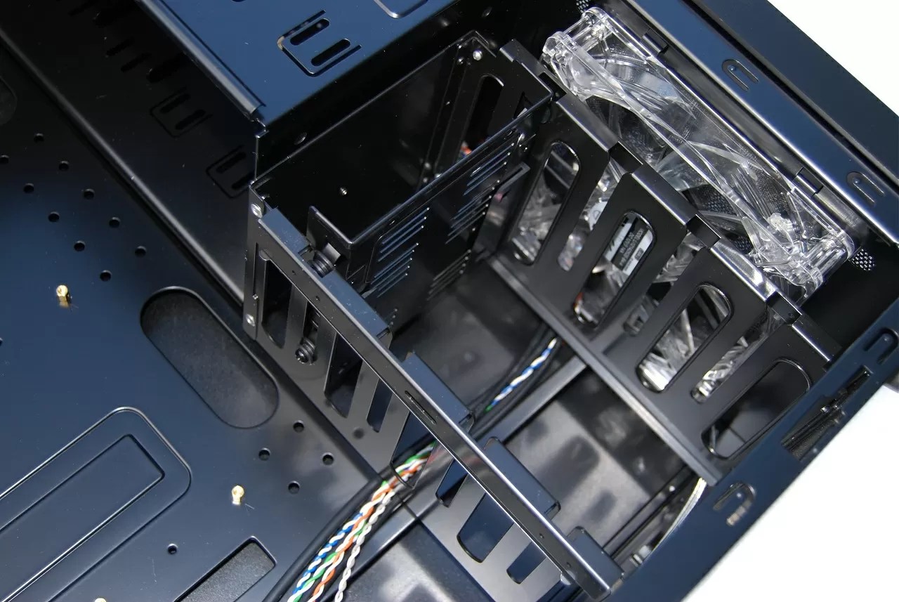 LianLi LanCool PCK62 and PCK56 review > PCK62 Internal Design