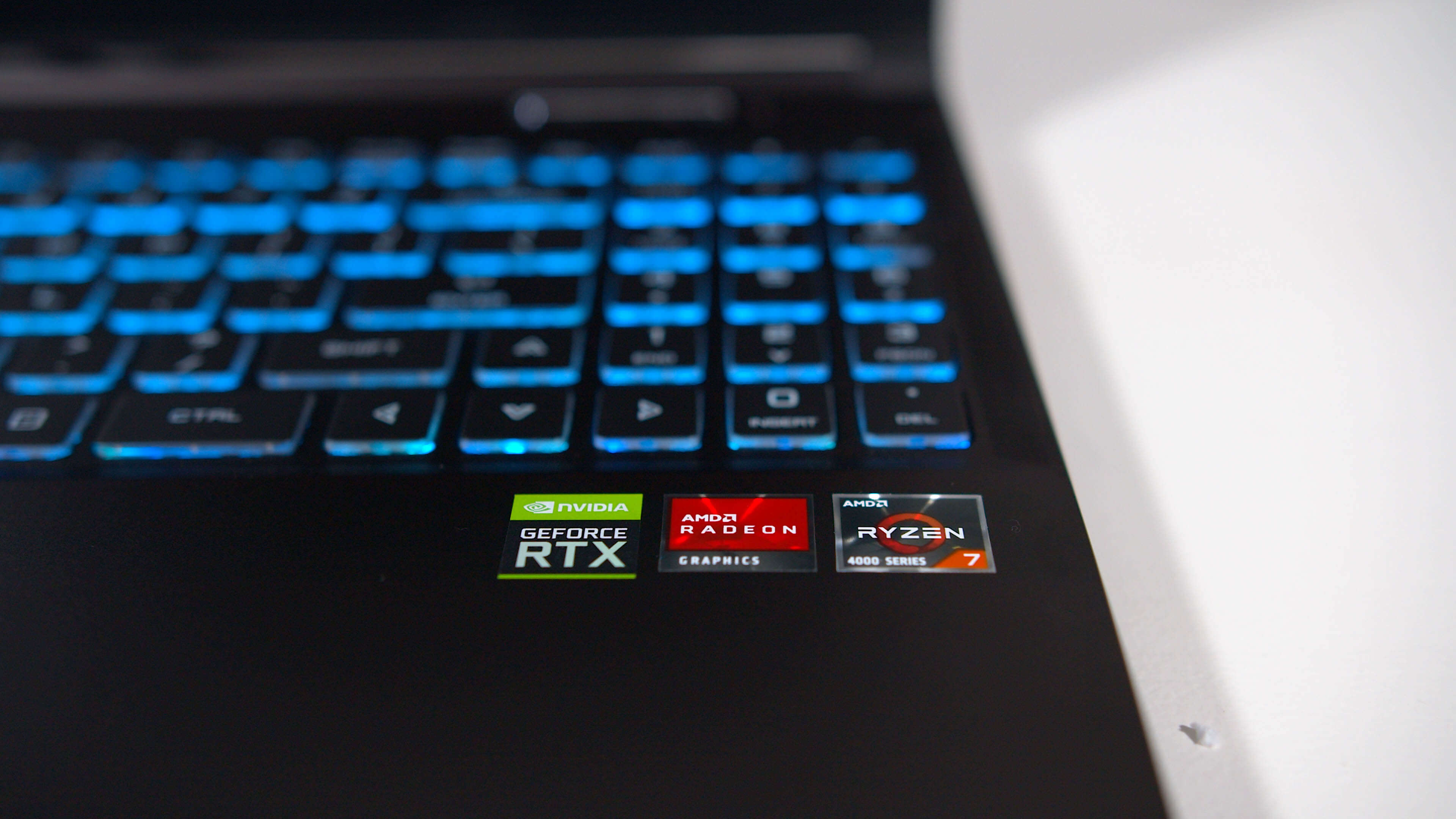 Same Laptop, Different CPU Part 2 Ryzen 4000 vs. Intel 10thgen