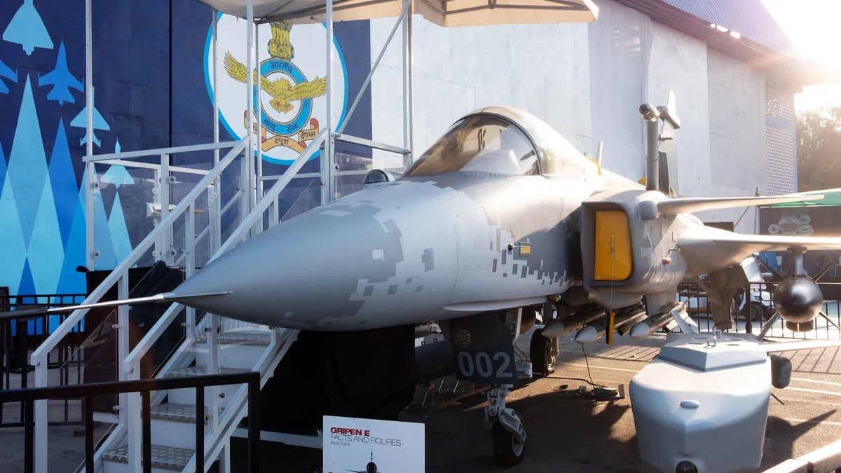 However, the air force has decided to allow raytheon technologies' pratt & whitney to offer a version of its f100 engine for the type, under the proviso that pratt certifies and tests its engine for. Saab Wants To Offer Gripen At Half Of Rafale Cost With Full Tech Transfer Local Production