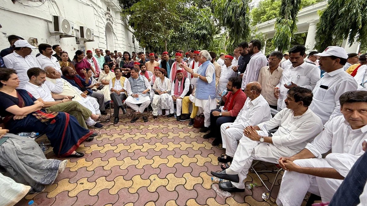 Why BJP defending EC—Uddhav Thackeray